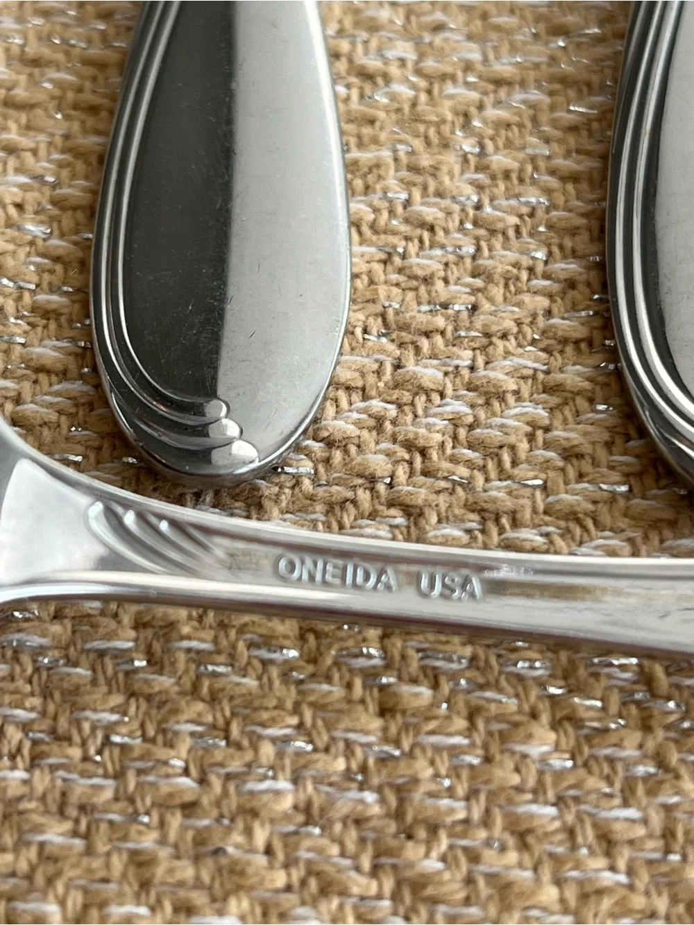 Oneida CAMBER CRESTA Windswept Scroll Stainless Flatware - Teaspoons (3)